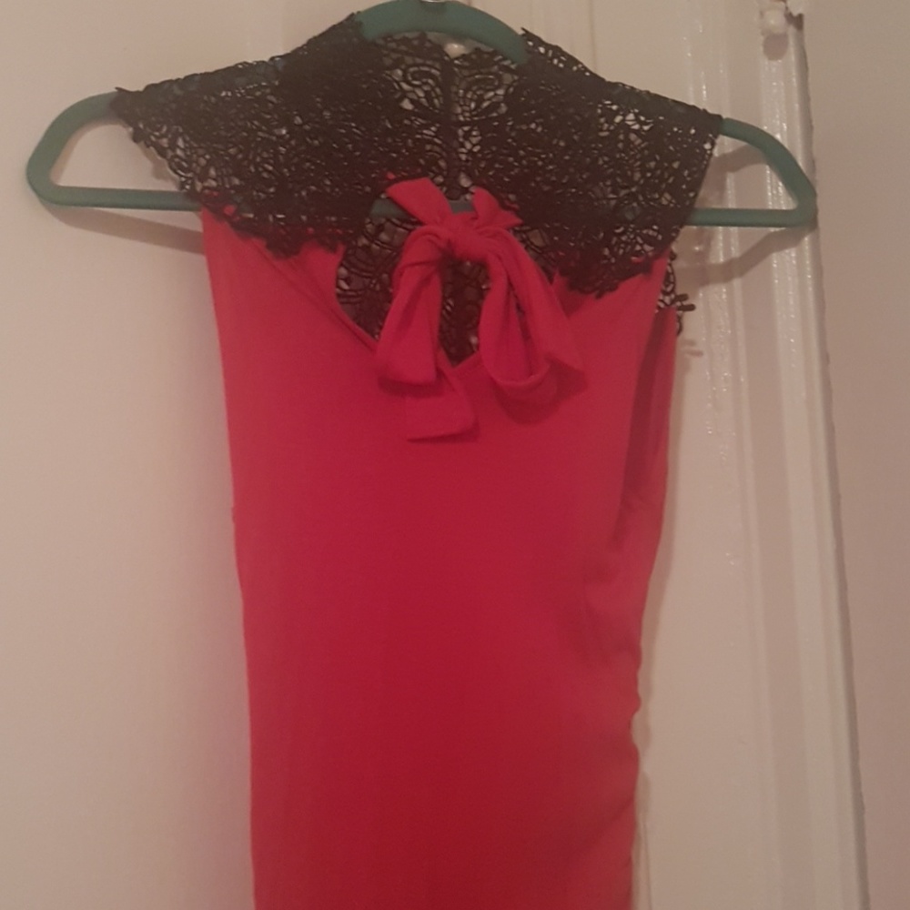 Delicate Top - Picture 3 of 3